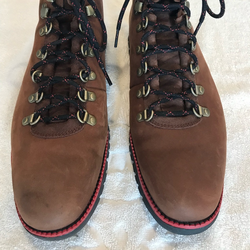 Men’s Cole Haan Zerogrand hikers in size 11.